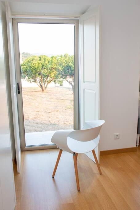 Beautiful Cozy Near Nazare, Leiria&batalha