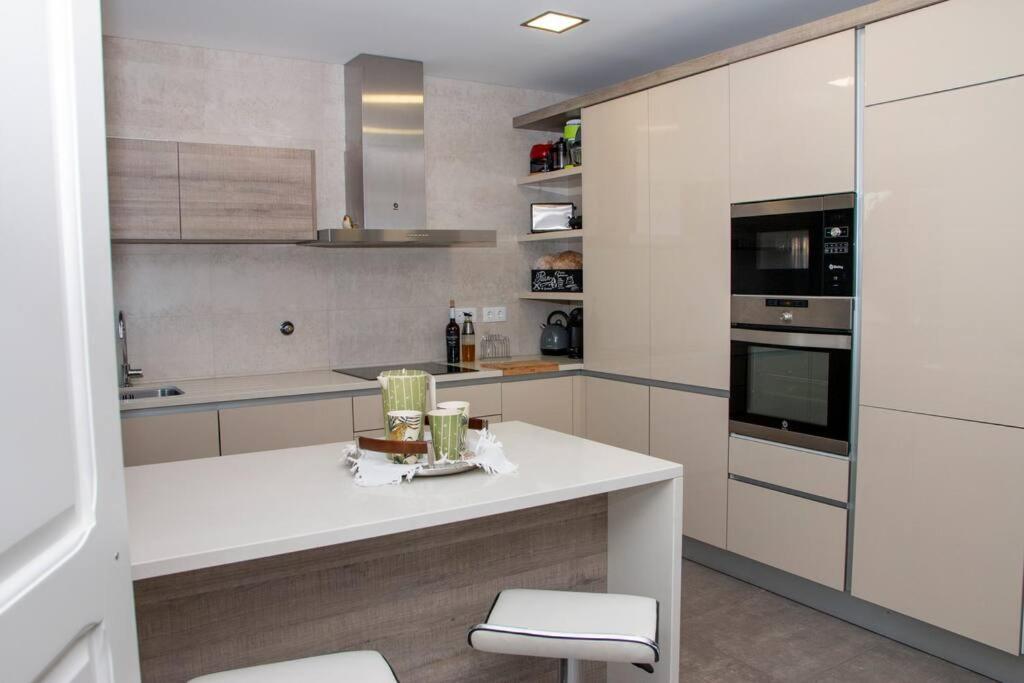 Beautiful Cozy Near Nazare, Leiria&batalha
